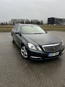 Mercedes benz w212 E200 CDI 2011 (1 foto / 10)