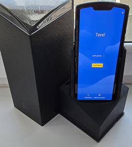 Moto Razr Black (1 foto / 3)