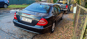 Mercedes-Benz E320 Avantgarde 3.2 V6 165kw LPG (5 foto / 9)