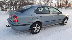 SKODA OCTAVIA (4 foto / 8)