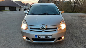 Toyota Corolla Verso (1 foto / 10)