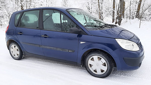 Renault Scenic (7 фото из 8)