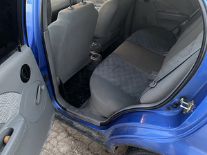 Chevrolet Kalos (7 foto / 9)