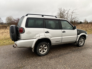 NISSAN TERRANO 4x4 (5 foto / 8)