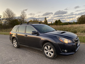 SUBARU LEGACY 4x4 (3 foto / 10)