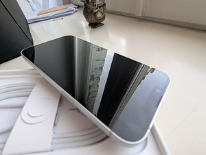 iPhone 16E 512gb valge (3 foto / 4)