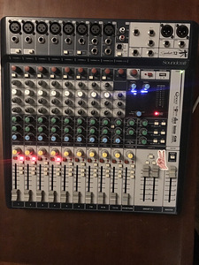 Soundcraft SIgnature 12 (1 foto / 5)