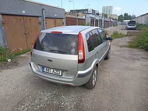 Ford fusion (3 foto / 5)
