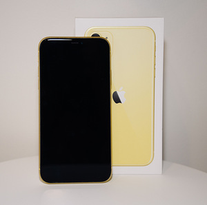 Apple iPhone 11 128 ГБ (2 фото из 5)