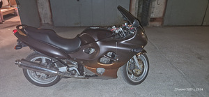 Suzuki katana 600f (4 foto / 6)