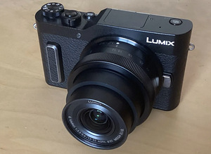 Panasonic Lumix DC-GX800 + 12-32mm (2 foto / 5)