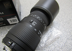 Sigma lens 70-300mm f/4-5.6 DG Macro. for Nikon (3 foto / 5)