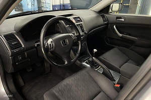 Honda Accord 2.2CDTI 123kw (3 foto / 7)