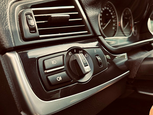 BMW 520D F11 2.0D N47D20C 120kW 2011 (9 foto / 15)