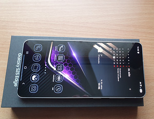 Samsung Galaxy S25 Edge Titanium Silver (3 foto / 6)