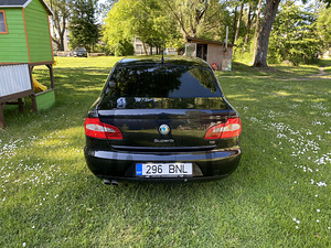 Skoda Superb 2008 (4 foto / 9)