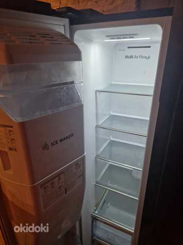 Холодильник SBS hisense (фото #2)