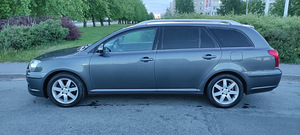 Toyota Avensis 2008 (3 foto / 4)