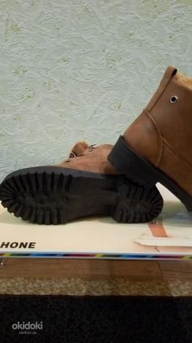 Зимние женские ботинки на шнурках (фото #2)