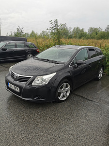 Toyota avensis 1,6 97kw 2011 (4 foto / 11)
