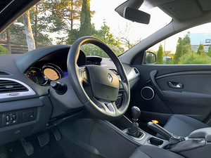 Renault Megane Grandtour (8 foto / 11)