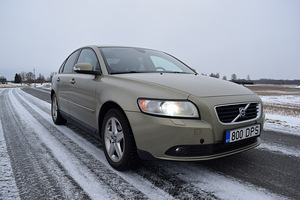 Volvo S40 фейслифтинг (1 фото из 11)