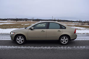 Volvo S40 фейслифтинг (2 фото из 11)