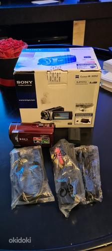 Видеокамера Sony HDR-CX210E (фото #1)