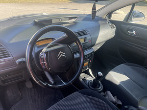 Продам citroen c4 (11 фото из 11)