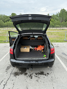 Audi A6 C6 AVANT 3.0D 165KW (10 foto / 14)