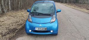 Mitsubishi Imiev (1 foto / 8)
