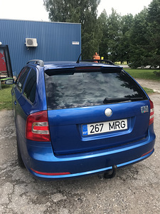 Skoda Octavia VRS 2.0 TFSI (2 foto / 3)
