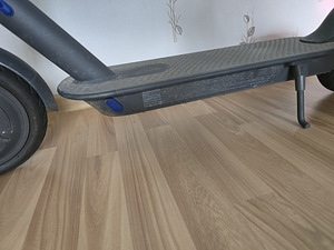 Xiaomi Mi Electric Scooter 3 (5 foto / 8)