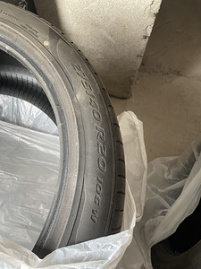 Pirelli P Zero (3 foto / 4)