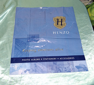 Henzo firmakilekott (1 foto / 4)
