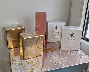 Parfüüm naiste: Giordadi Gold, Lucia, Greater (1 foto / 10)