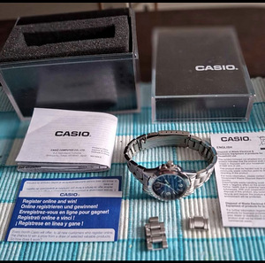 Женские наручные часы Casio (4 фото из 8)