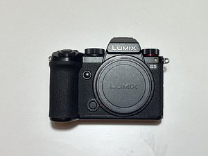 Panasonic Lumix S5 (varuosadeks) (1 foto / 3)