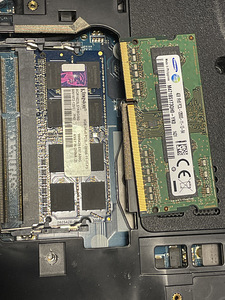 Acer Aspire v3- 771G [i7-3630QM , GT730M] (4 фото из 8)