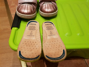 Кроссовки для девочки Geox, 23р (3 фото из 3)