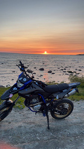 2010 Yamaha WR125X (2 foto / 4)