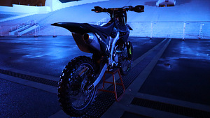 Kawasaki KX250F 2011 (5 foto / 9)