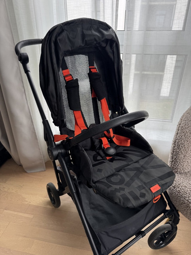 Cybex Melio Street kergkäru Real Black