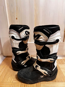 Alpinestars TECH 3. 44.5 suurus (1 foto / 5)