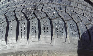 225/50 R17 BRIGESTONE - HANKOOK lamell (6 foto / 10)