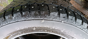 225/60/65 R17 NOKIAN: CONTINENTAL SUV 4x4 (6 foto / 10)