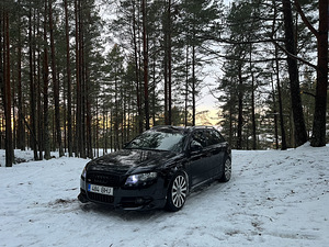 Audi a4 b7 s-line (1 фото из 8)