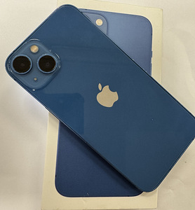 iPhone 13 128GB Blue (2 foto / 2)