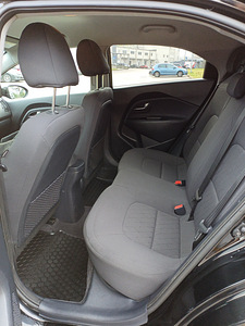 Kia Rio UB 1.4 80kW (7 foto / 9)