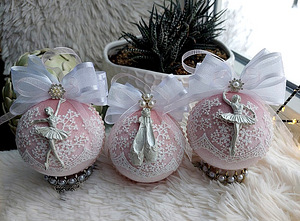 Jõulupallid "roosa ja ballett", käsitsi valmistatud